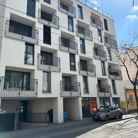 Mickey Apartment Old Town Μπρατισλάβα Εξωτερικό φωτογραφία