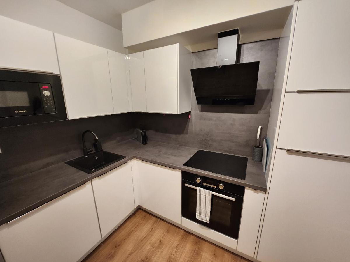 Mickey Apartment Old Town Μπρατισλάβα Εξωτερικό φωτογραφία