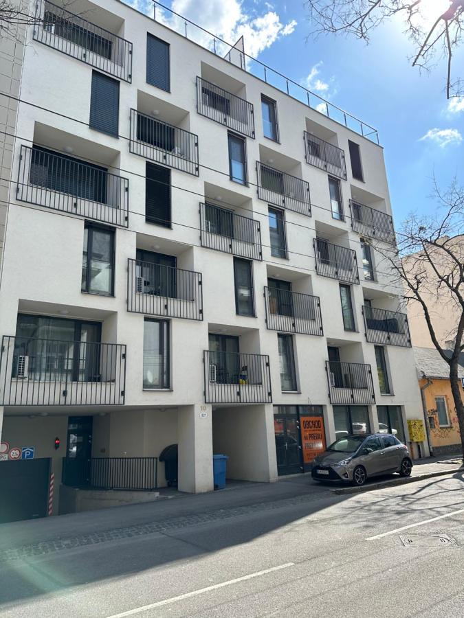 Mickey Apartment Old Town Μπρατισλάβα Εξωτερικό φωτογραφία