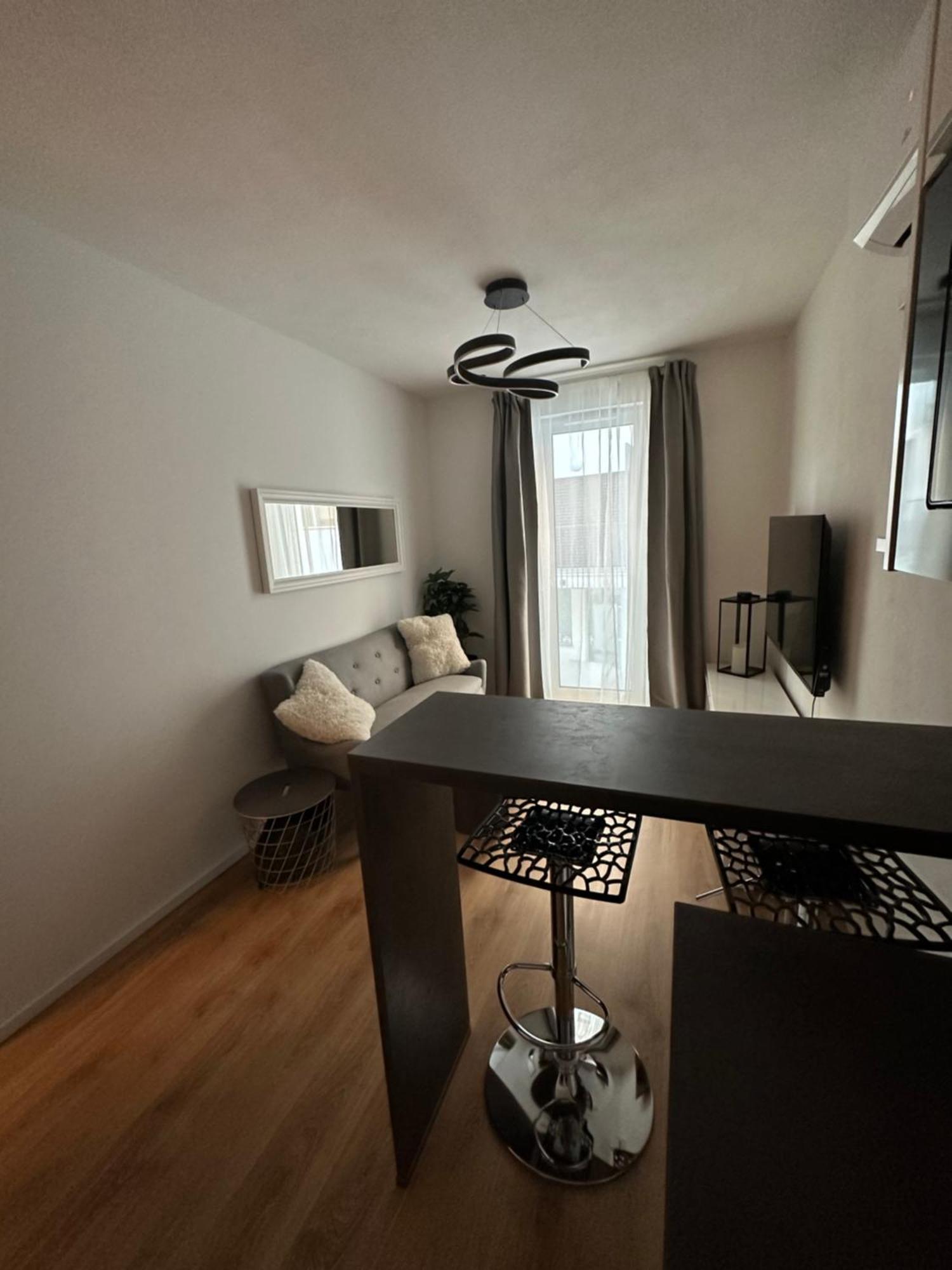 Mickey Apartment Old Town Μπρατισλάβα Εξωτερικό φωτογραφία